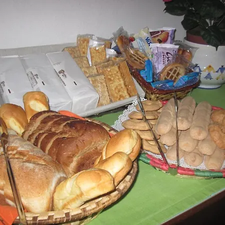 Frühstückspension Dessole 2*